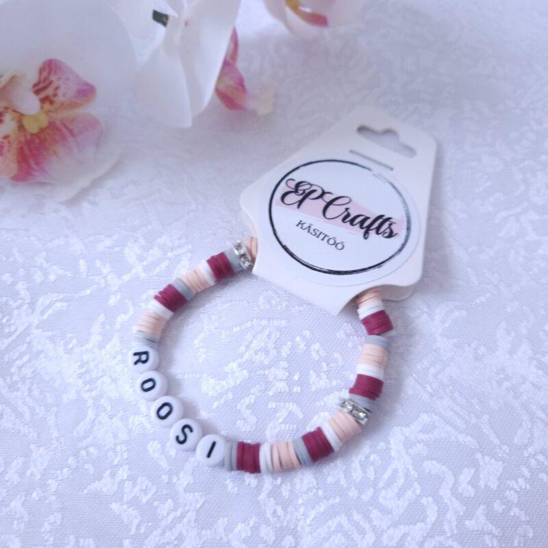 Nimeline käevõru – käsitööna valmistatud laste käevõru nimega, valmistatud kvaliteetsetest helmestest ja pakitud kinkekotti.