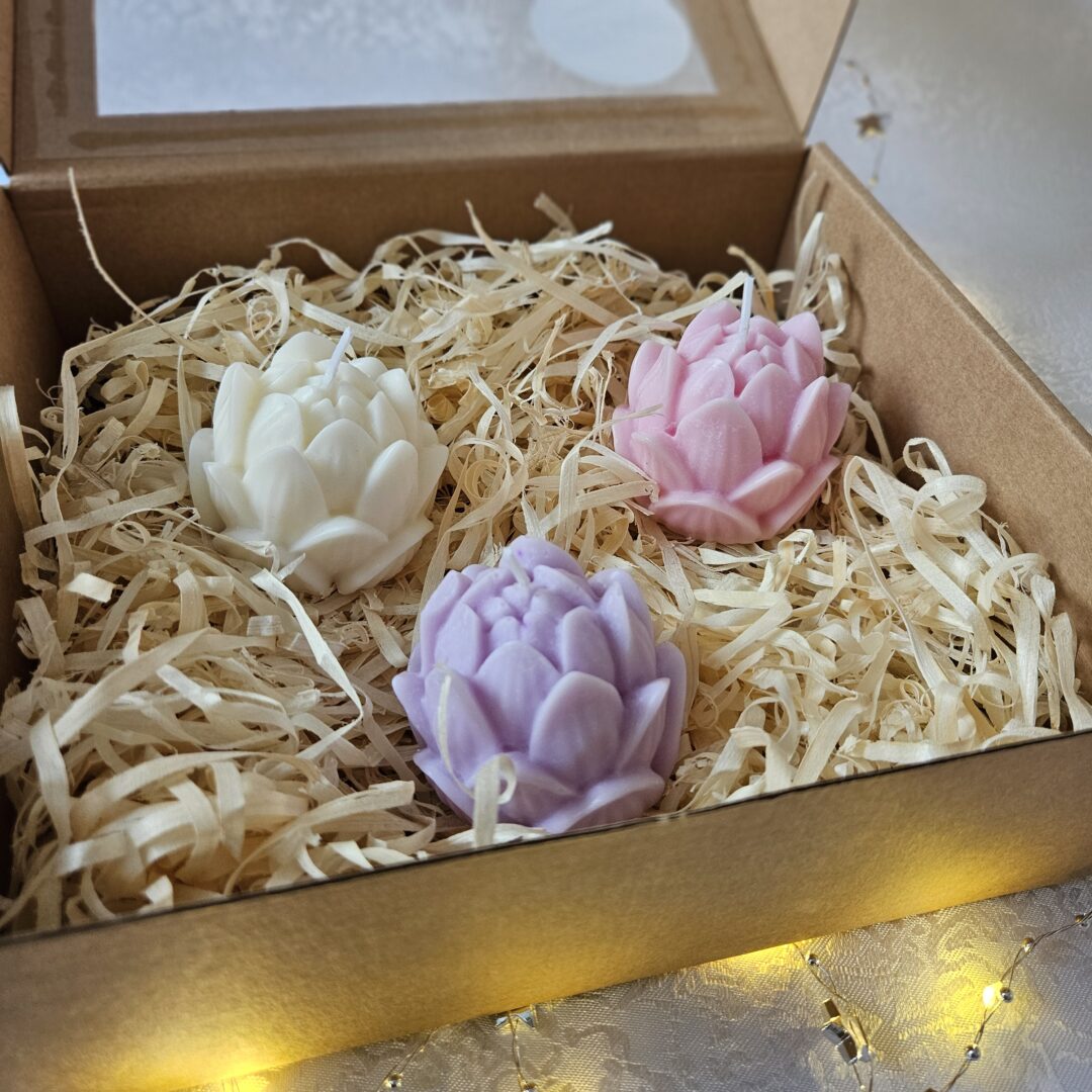 Lootoseõie küünaldega kinkekomplekt - Image 2